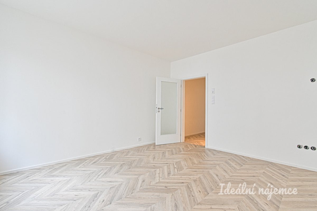 Pronájem bytu 1+kk, Cejl, Zábrdovice,  Kč/měs, 29 m2