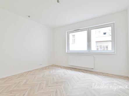 Pronájem bytu, 1+kk, 29 m²