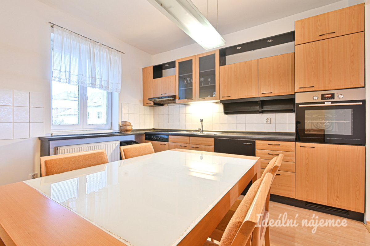 Pronájem bytu 3+kk, Soběšická, Husovice,  23.900 Kč/měs, 80 m2
