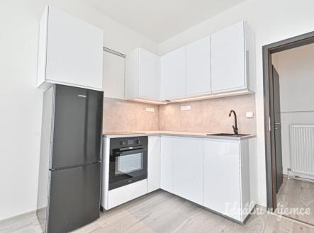 Pronájem bytu, 1+kk, 37 m²