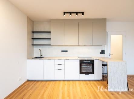 Pronájem bytu, 1+kk, 32 m²