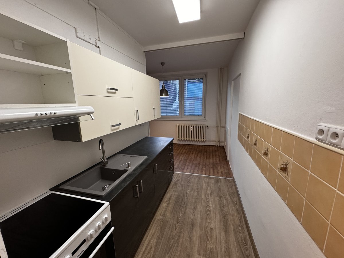 Pronájem bytu 2+1, Dlouhá, Zlín, 12000 Kč/měs, 56 m2