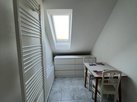 Pronájem bytu, 1+kk, 34 m²