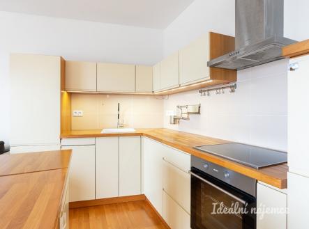 Pronájem bytu, 3+kk, 70 m²