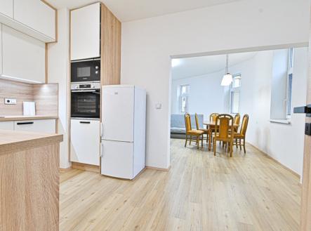 Pronájem bytu, 6+kk, 120 m²