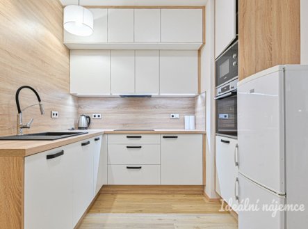 Pronájem bytu, 6+kk, 120 m²