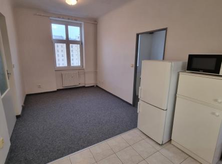 Pronájem bytu, 2+kk, 43 m²