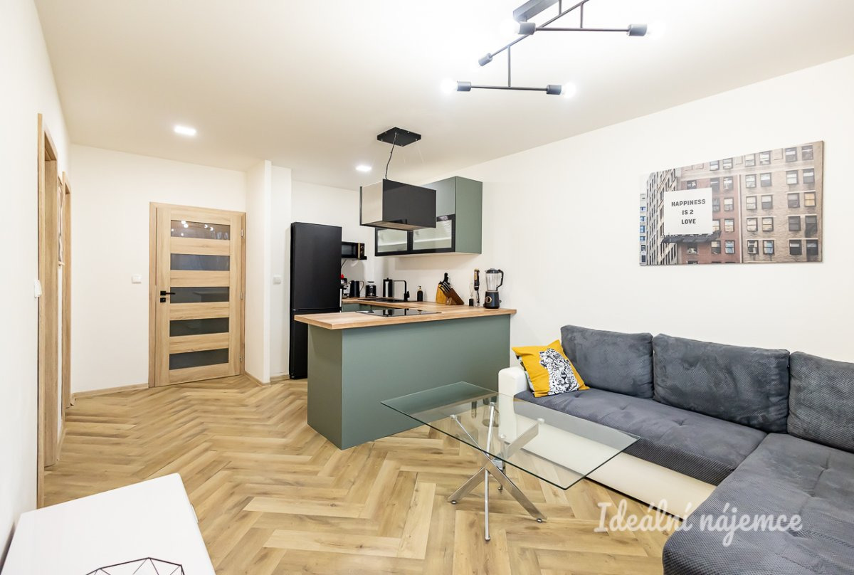 Pronájem bytu 2+kk, Kardašovská, Hloubětín, 43 m2