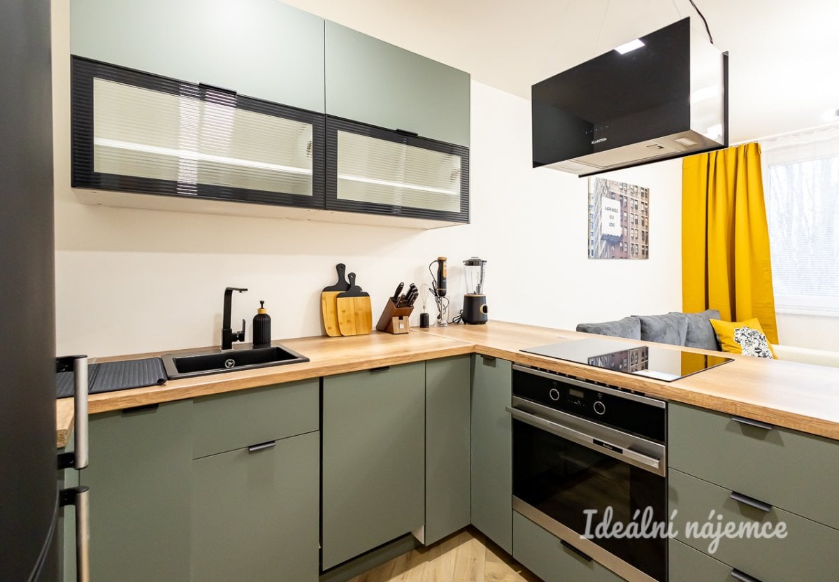 Pronájem bytu 2+kk, Kardašovská, Hloubětín, 43 m2