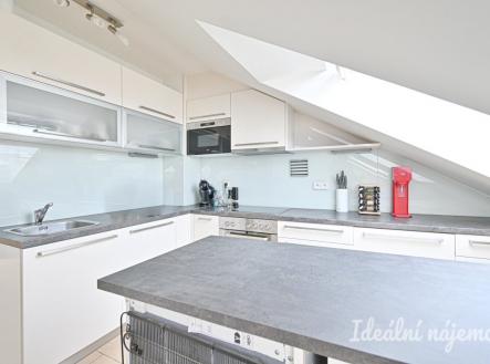 Pronájem bytu, 2+1, 62 m²