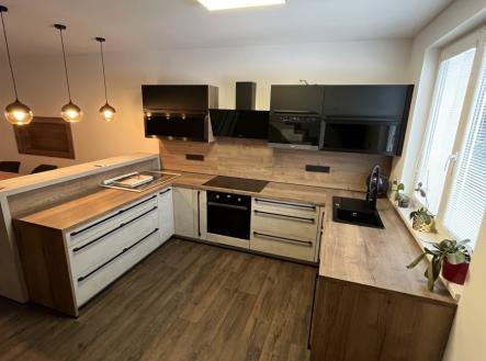 Pronájem bytu, 4+kk, 139 m² obrázek