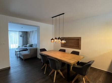 Pronájem bytu, 4+kk, 139 m²