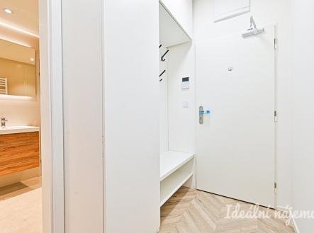 Pronájem bytu, 1+kk, 29 m²