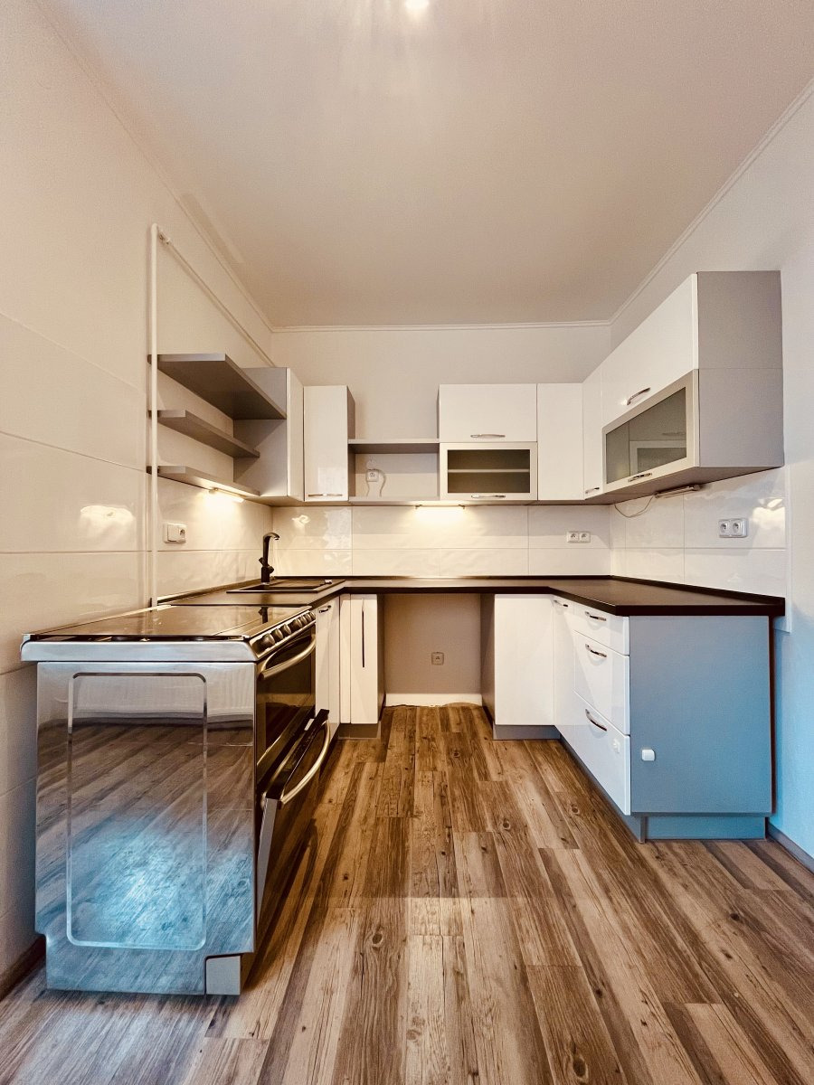 Pronájem bytu 1+1, Garážní, Moravská Ostrava, 7700 Kč/měs, 46 m2