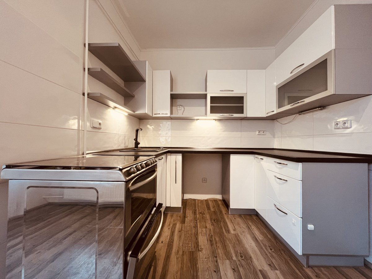 Pronájem bytu 1+1, Garážní, Moravská Ostrava, 7700 Kč/měs, 46 m2