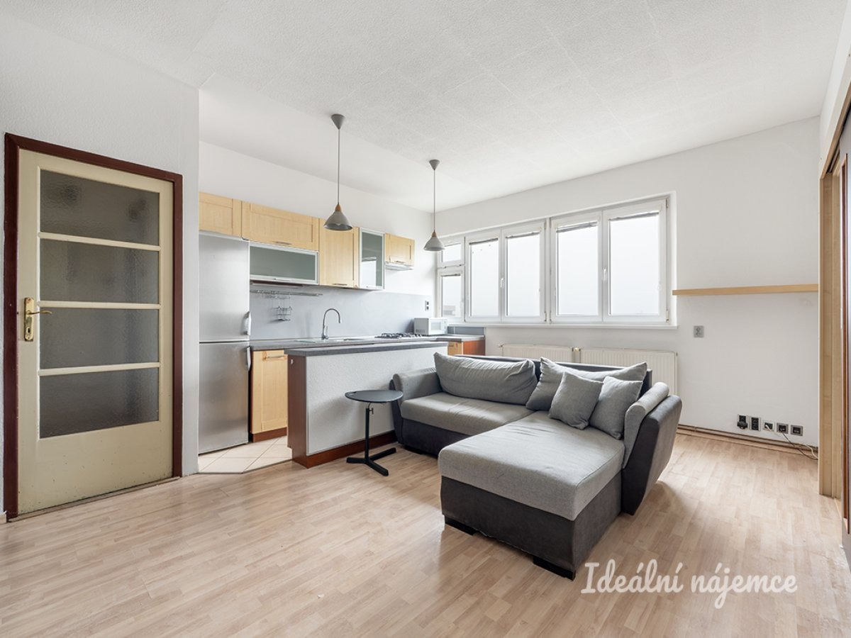 Pronájem bytu 2+kk, U Staré plynárny, Holešovice, 17500 Kč/měs, 46 m2