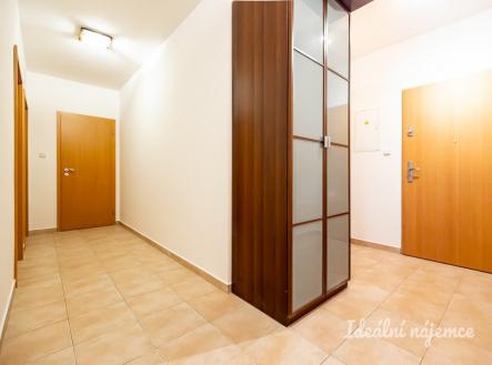 Pronájem bytu, 3+kk, 64 m²