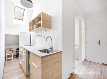 Pronájem bytu, 2+kk, 46 m²