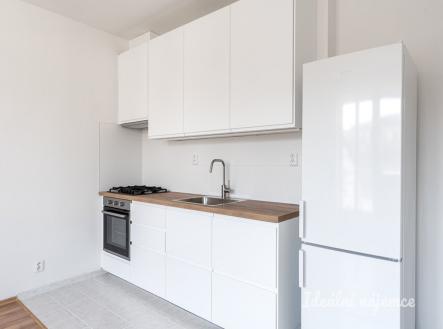 Pronájem bytu, 2+kk, 37 m²