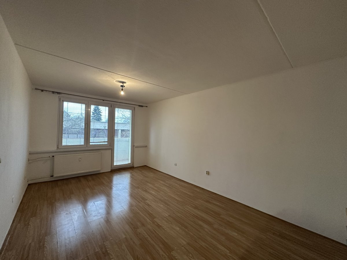 Pronájem bytu 2+kk, Dlouhá, České Budějovice 2, 13300 Kč/měs, 42 m2
