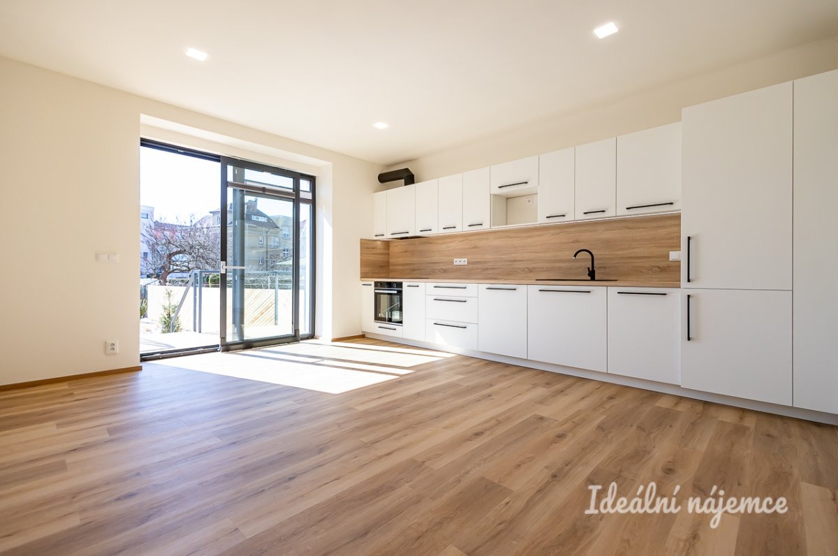 Pronájem bytu 3+kk, Albertova, Pražské Předměstí, 29.000 Kč/měs, 52 m2