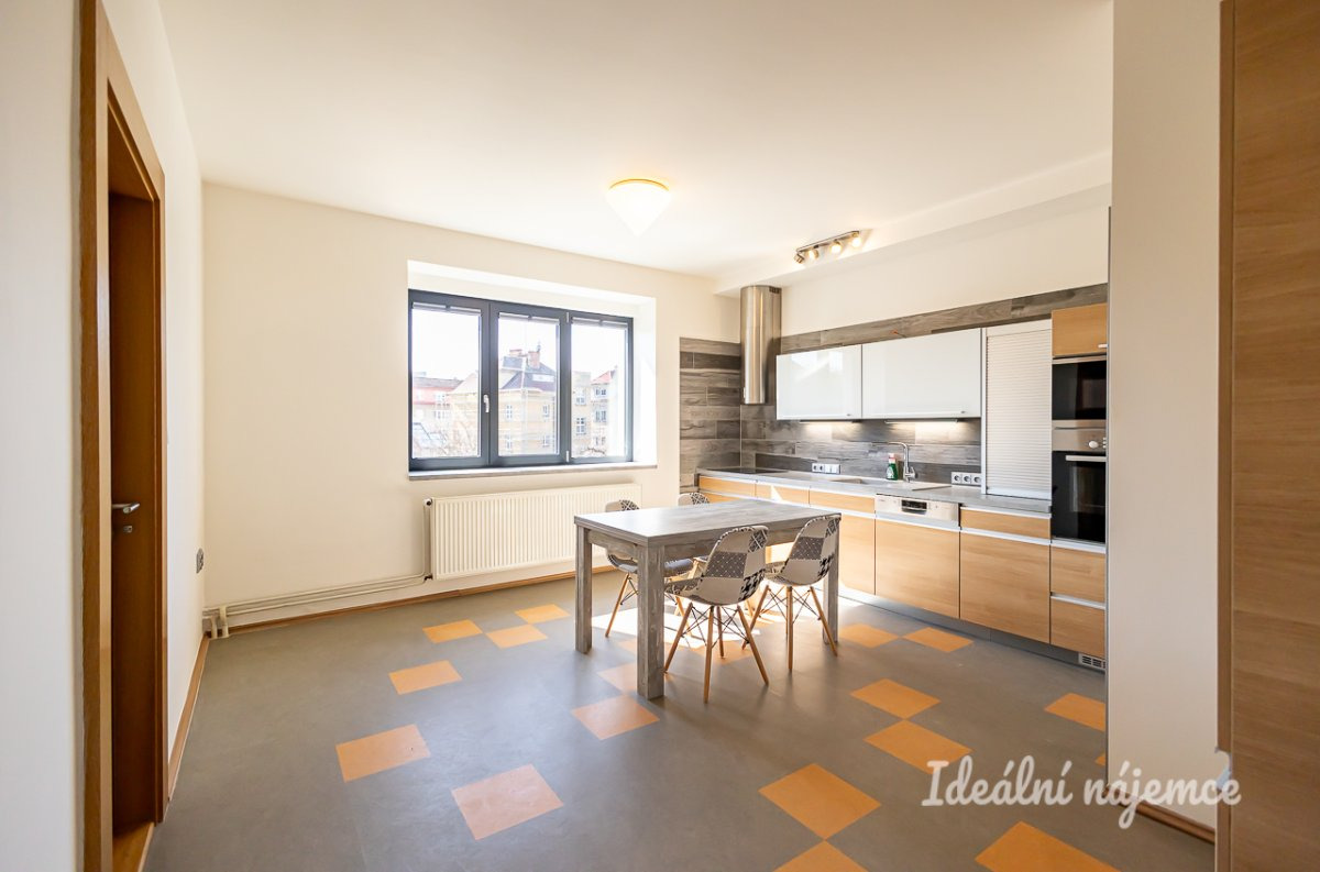 Pronájem bytu 3+kk, Albertova, Pražské Předměstí, 19.900 Kč/měs, 55 m2