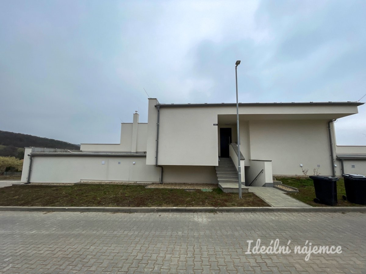 Pronájem domu 3+kk, Mokrá, Mokrá u Brna,  Kč/měs, 114 m2