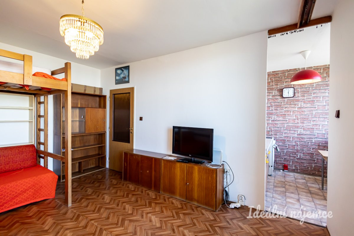 Pronájem bytu 1+1, Toruňská, Bohnice,   30 m2