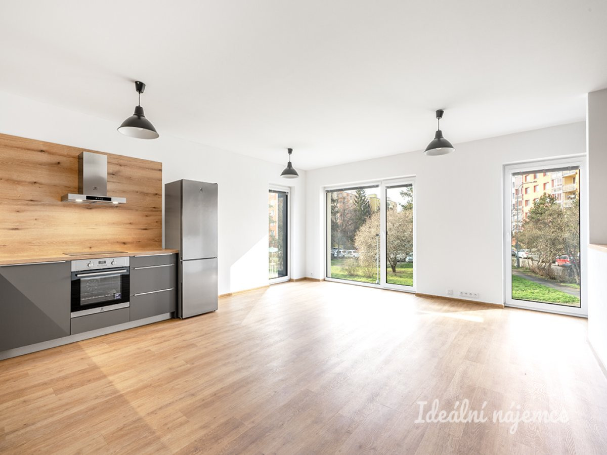 Pronájem bytu 3+kk, Zárubova, Kamýk, 30900 Kč/měs, 68 m2