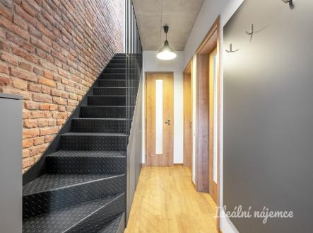 Pronájem bytu, 3+kk, 68 m²