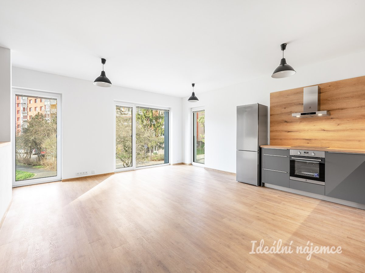 Pronájem bytu 3+kk, Zárubova, Kamýk, 30900 Kč/měs, 68 m2