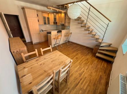 Pronájem bytu, 4+kk, 110 m²