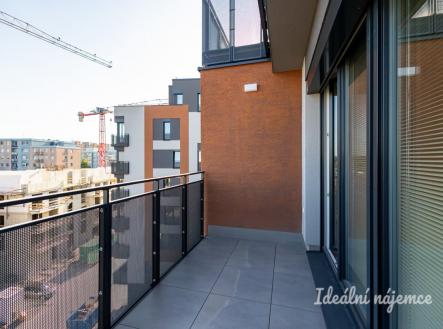 Pronájem bytu, 1+kk, 32 m²