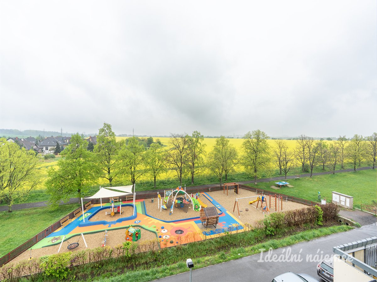 Pronájem bytu 4+kk, U lipové aleje, Dubeč, 95 m2