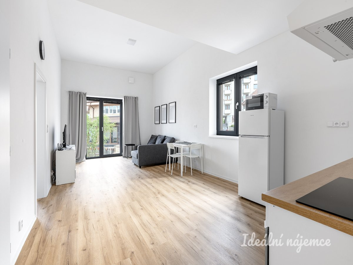 Pronájem bytu 2+kk, Za černým mostem, Kyje, 25 900 Kč/měs, 67 m2