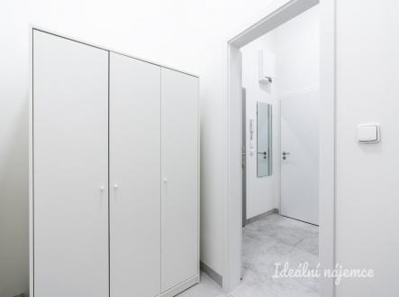 Pronájem bytu, 2+kk, 67 m²