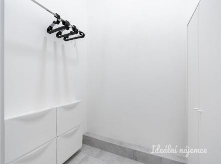 Pronájem bytu, 2+kk, 67 m²