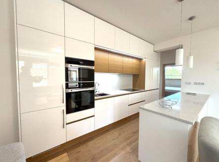 Pronájem bytu, 3+kk, 89 m²