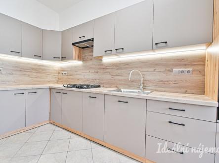 Pronájem bytu, 2+1, 61 m²