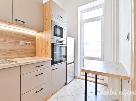 Pronájem bytu, 2+1, 61 m²