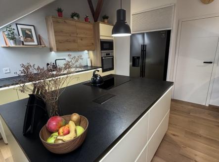 Pronájem bytu, 4+kk, 115 m²