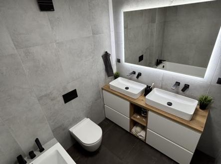 Pronájem bytu, 4+kk, 115 m²