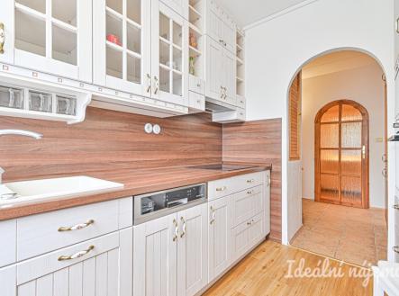 Pronájem bytu, 3+1, 62 m²