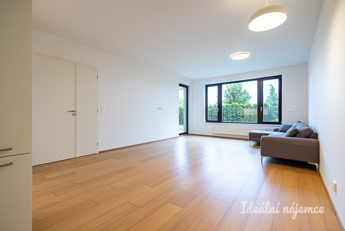 Pronájem bytu 3+kk, Poštova, Dolní Chabry, 36000 Kč/měs, 83 m2