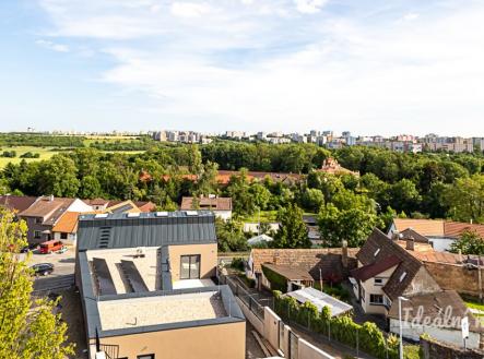 Pronájem bytu, 3+kk, 85 m²