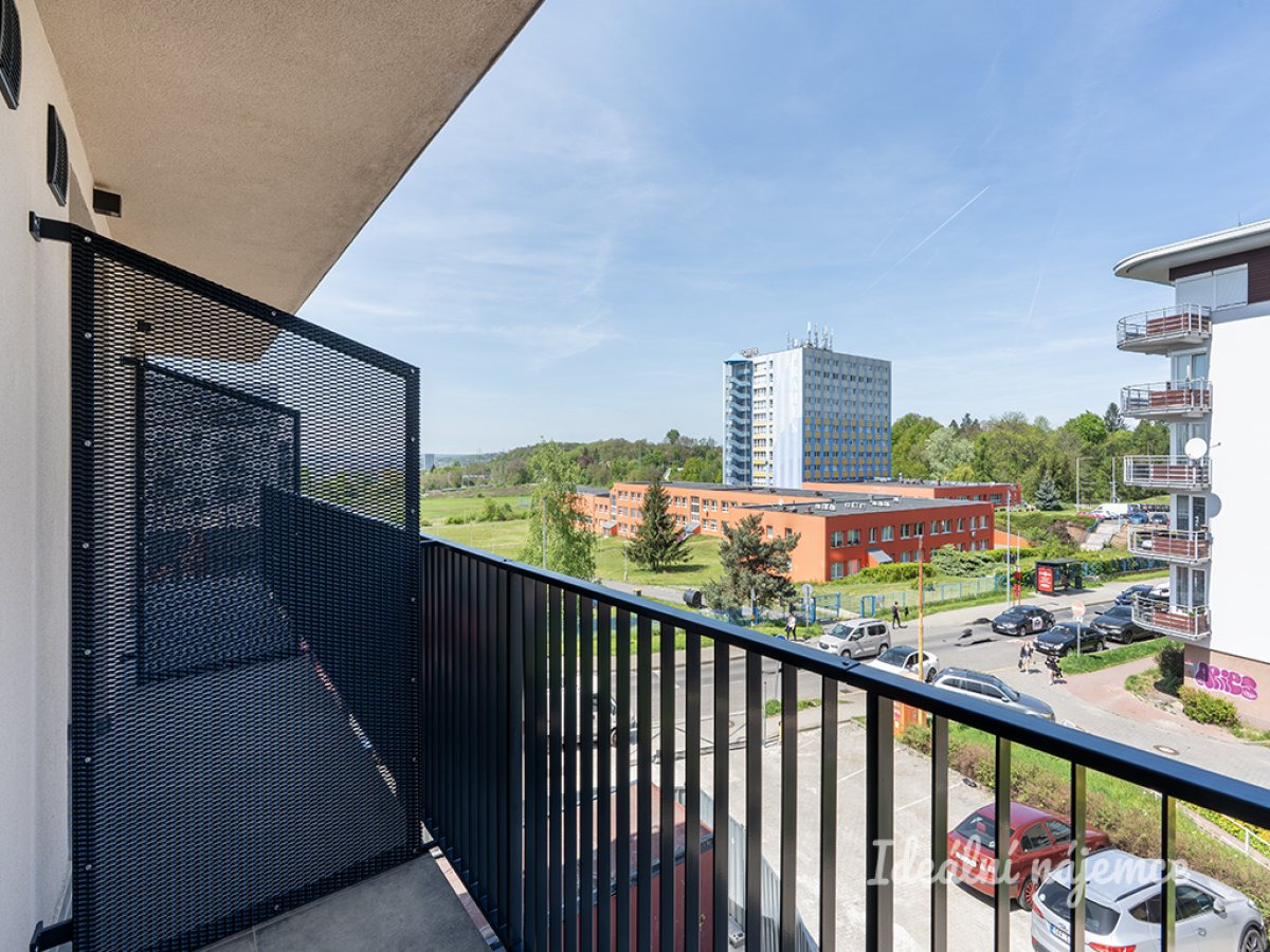 Pronájem bytu 1+kk, Za Černým mostem, Kyje, 17 000 Kč/měs, 27 m2