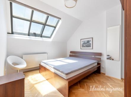 Pronájem bytu, 2+kk, 69 m²