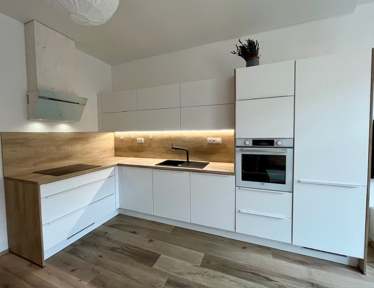 Pronájem bytu 2+kk, Skuherského, České Budějovice 3, 15500 Kč/měs, 44 m2