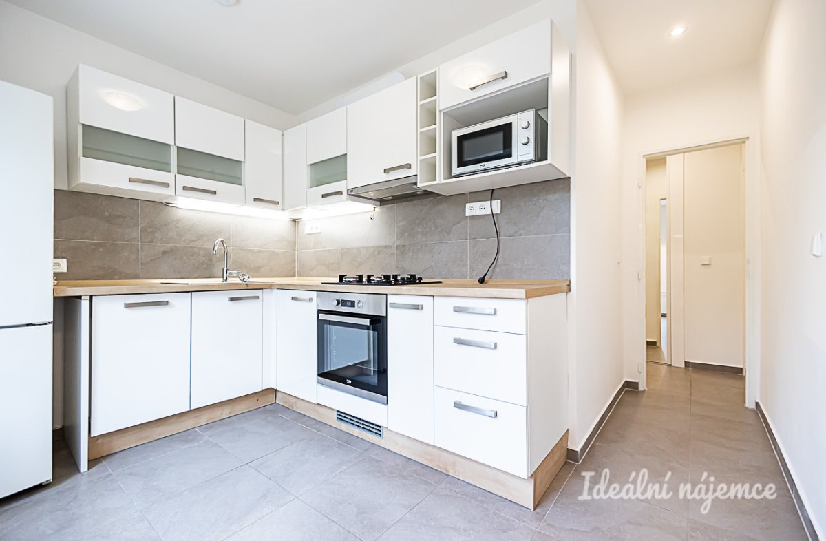 Pronájem bytu 2+1, Zelenečská, Hloubětín, 24000 Kč/měs, 54 m2