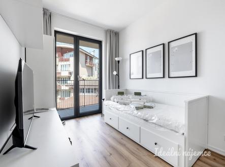 Pronájem bytu, 1+kk, 27 m²